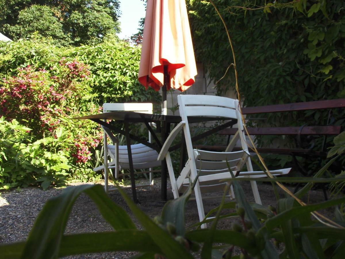 Schlossparkferienwohnungen Rheinsberg Mit Garten Bagian luar foto
